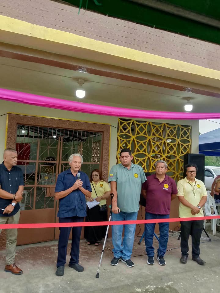 La Alcaldía de Bucay entrega y bendice la capilla renovada en La Lolita