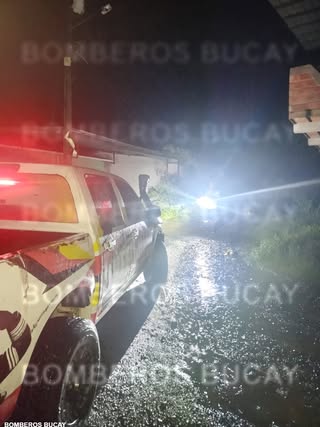 Bomberos de Bucay actúan ante tormentas del 29 de octubre