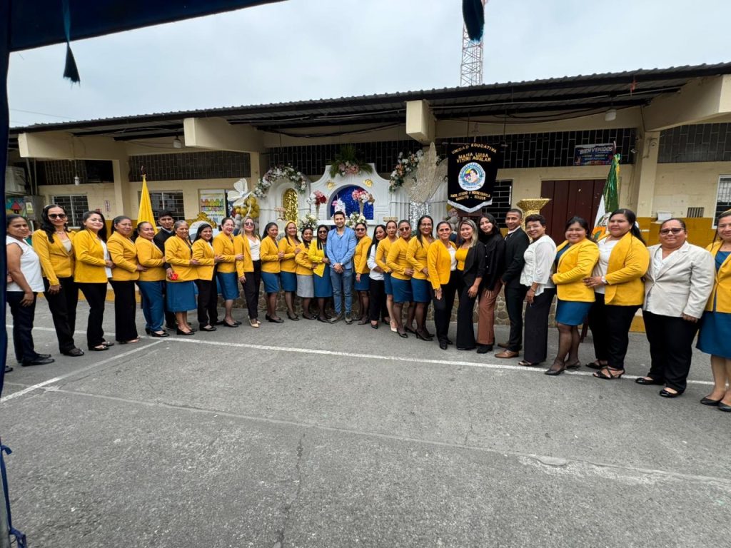 Unidad Educativa María Luisa Viteri Aguilar cumplió 66 años en Naranjito